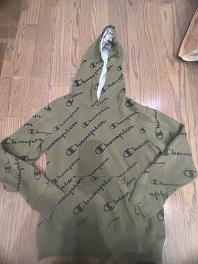 Champion Boys Olive Green Hoodie Size M Casual Sweatshirt